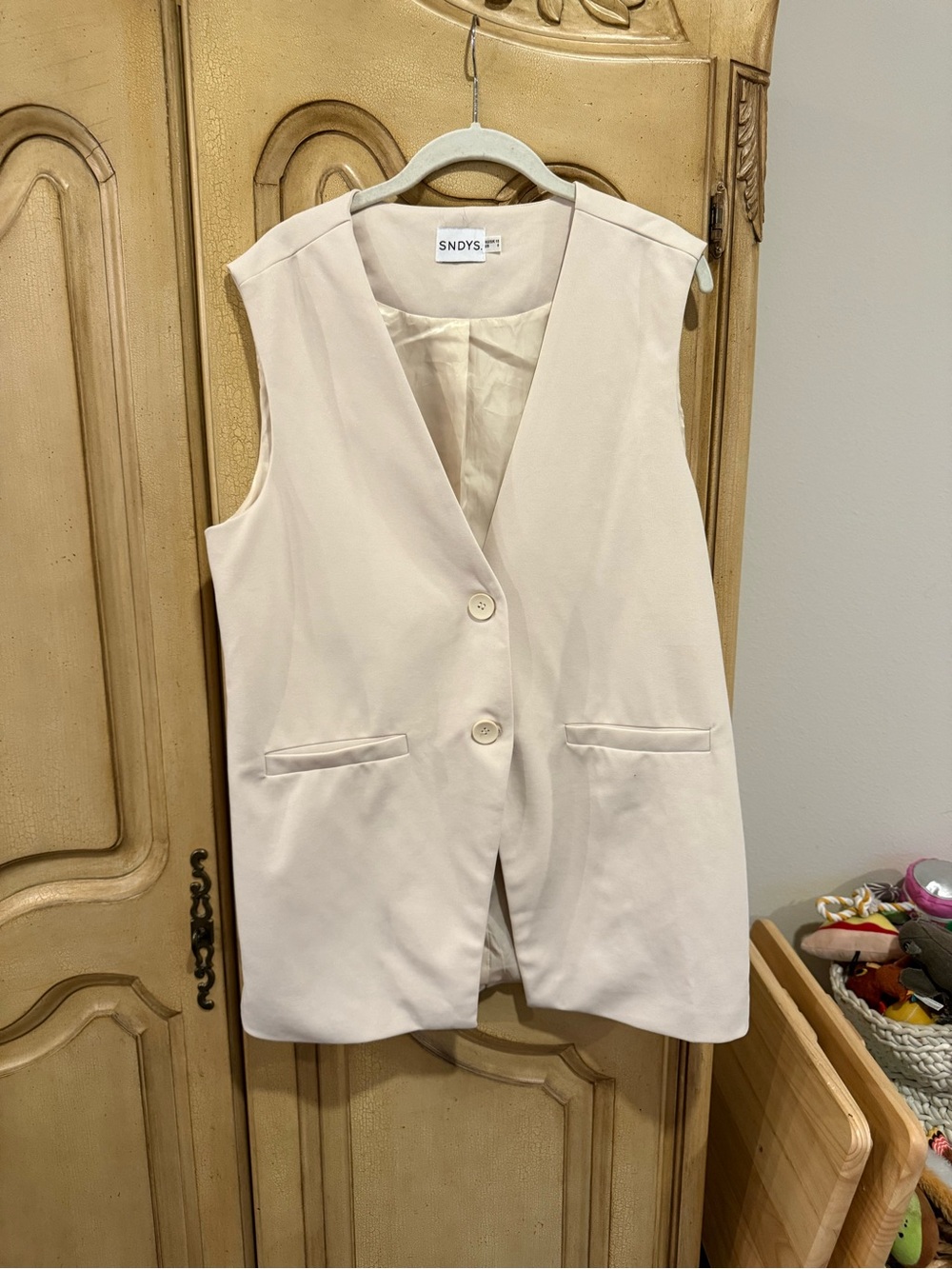 SNDYS Cream Sleeveless Blazer Tank Top